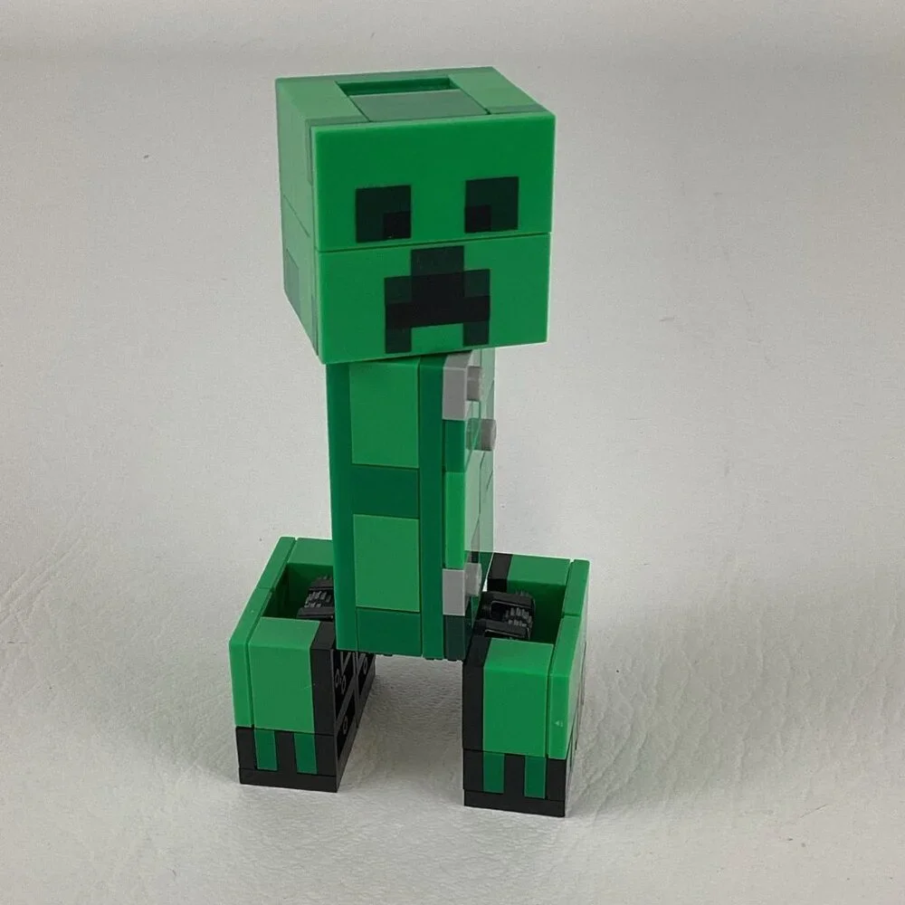 Lego Minecraft The Creeper Figure 4
